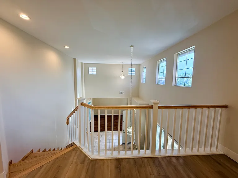 12190 Roseville Dr — Photo 14
