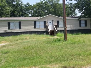 1630 Kayroe Road, Adkins, TX 78101