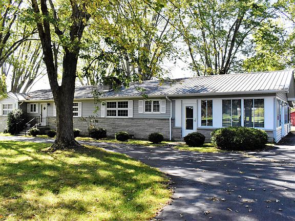 4th image of 199 Huckleberry Ln