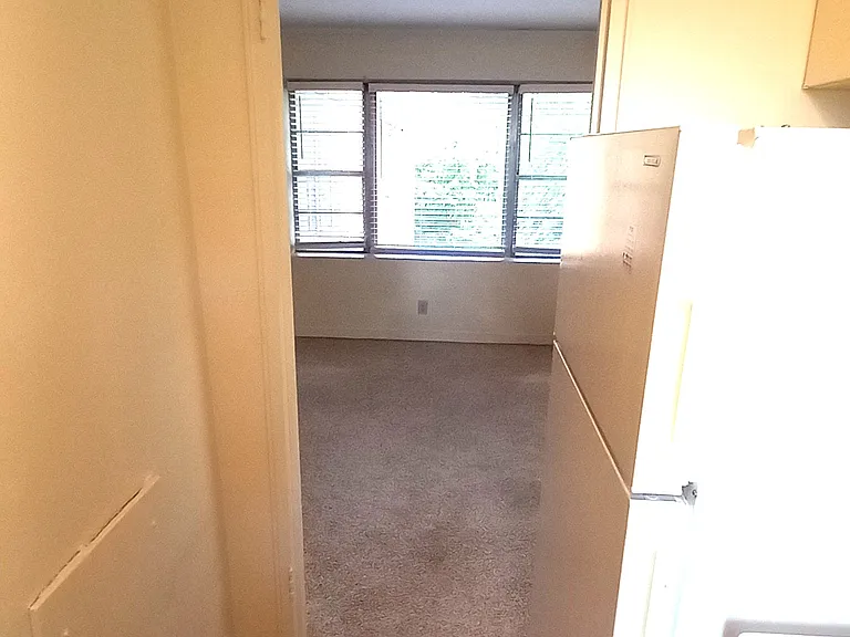 235 Exeter Pl #103 — Photo 8