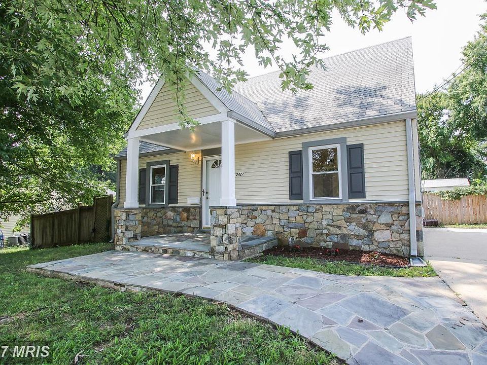 1st image of 2427 Byrd Ln