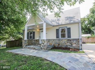 2427 Byrd Ln, Alexandria, VA 22303