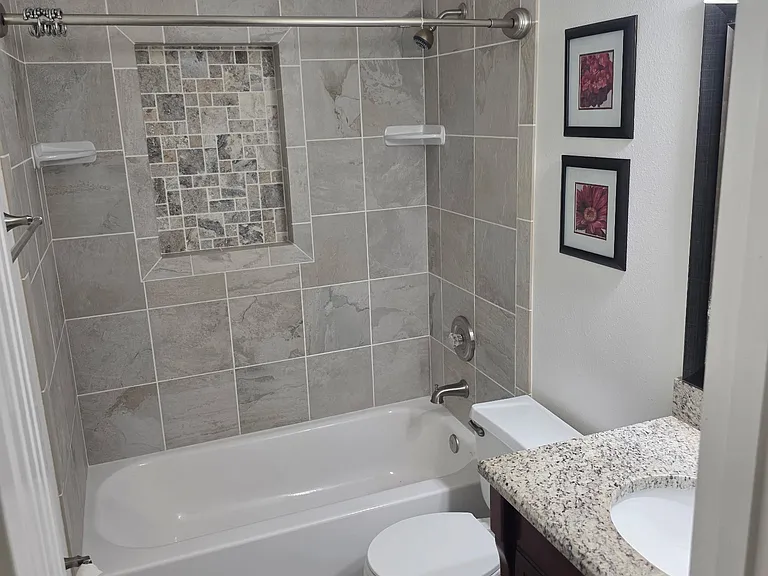 190 Eldron Blvd SE — Photo 7
