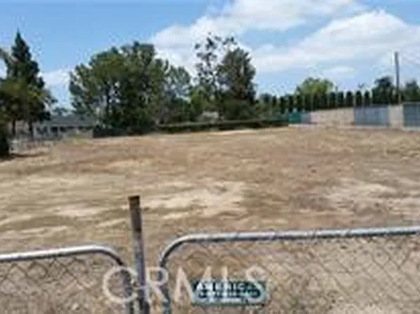 1501 N Lowell St, Santa Ana, CA 92706