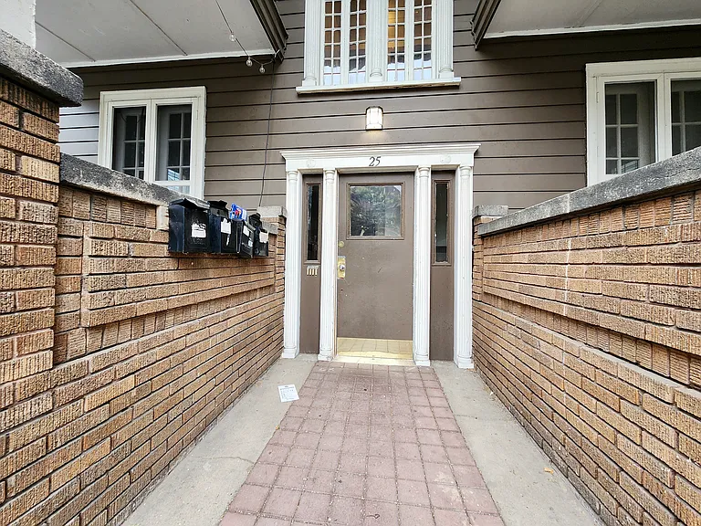 25 Vassar St #1 — Photo 15