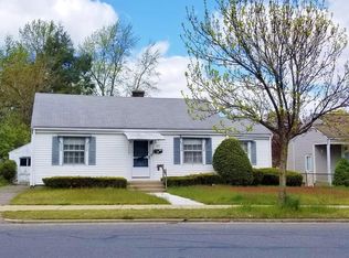 1006 Carew St, Springfield, MA 01104