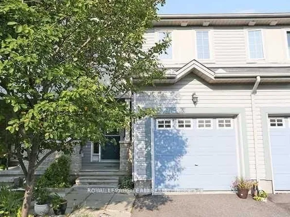 5535 Doctor Leach Dr, Ottawa, ON K4M 1L6