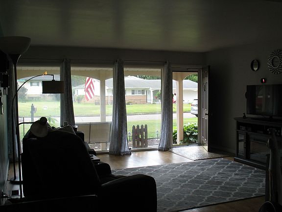 5th image of 7121 E Blackford Ave