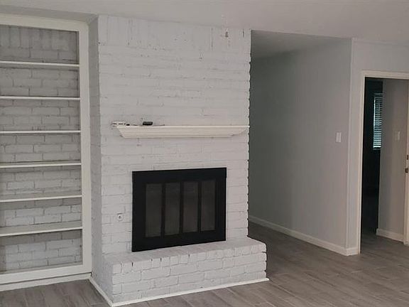 4th image of 21406 Park Downe Ln