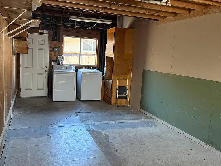 1151 Sanchez Way — Photo 16
