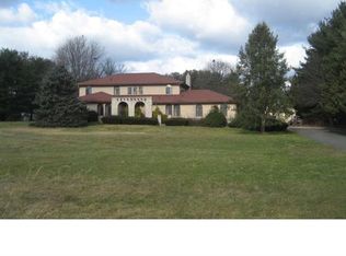 21 Island Rd, Jobstown, NJ 08041