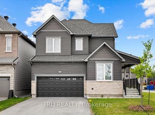 618 Galarneau Way, Ottawa, ON K2W0M1