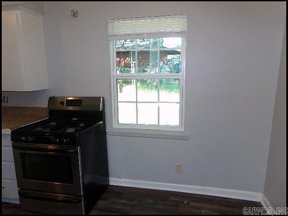 5th image of 19 Portsmouth Dr