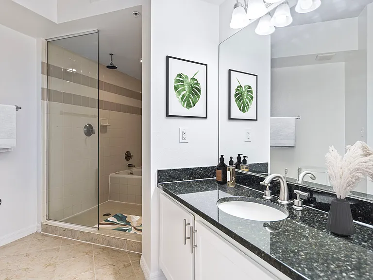Aviah Flagler Village — Photo 120