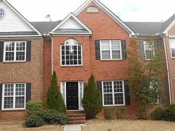 3301 Hampton Green Way photo 1