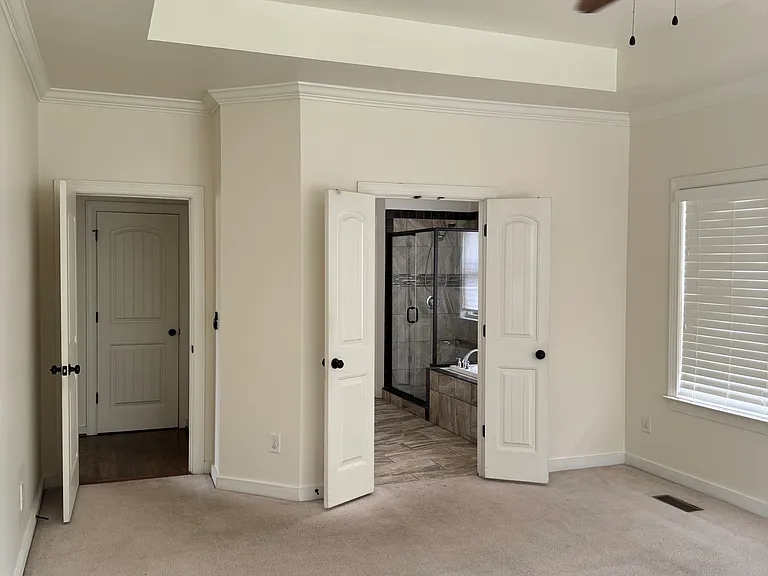 6121 Clubhouse Dr — Photo 13
