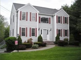 37 Peaslee Crossing Rd, Newton, NH 03858