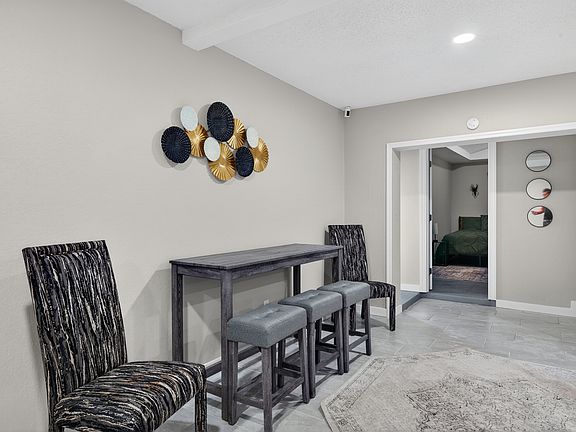 3rd image of 1941 Brown Rd