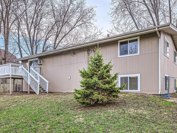 589 4th Ave, Newport, MN 55055