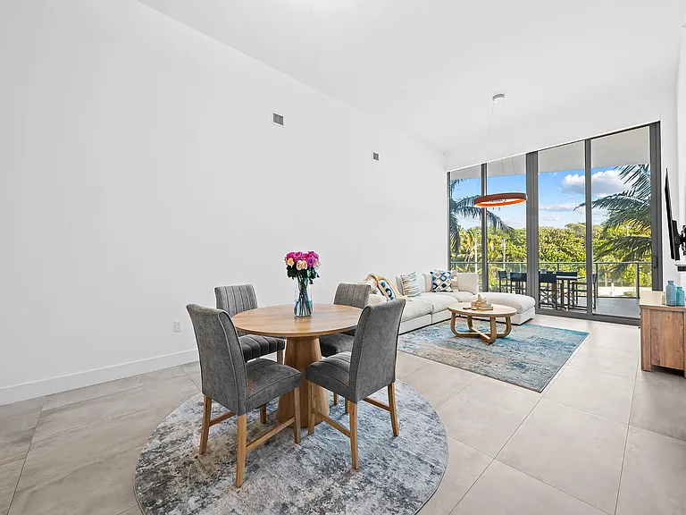 701 N Fort Lauderdale Beach Blvd #214 — Photo 3