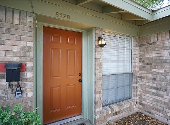 3rd image of 8528 Woodstone Dr