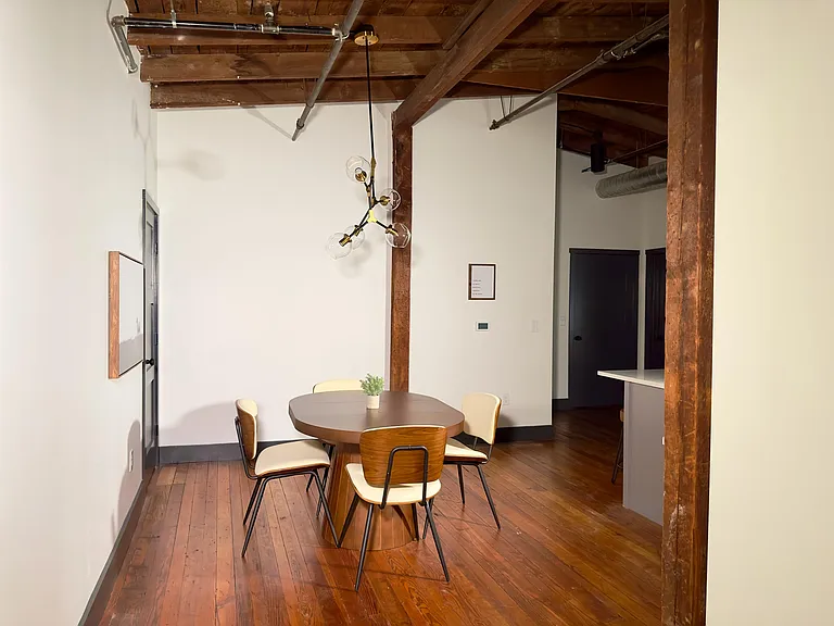 437 W Grant St #302 — Photo 23