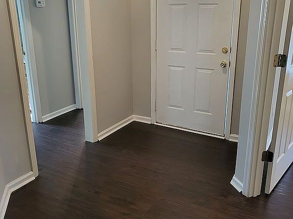 5th image of 4235 Wilshire Dr