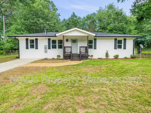 320 Adamson Ave, Carrollton, GA 30117