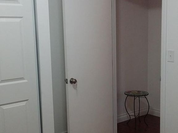 5th image of 130 Marywood Ave
