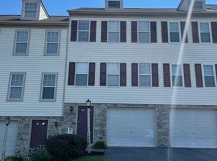 1036 Hearthridge Ln, York, PA