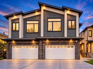 3106 S 15th Ave SW, Calgary, AB T3C 0Y6