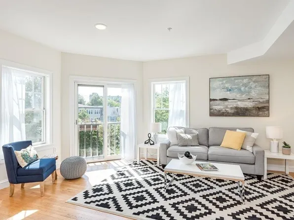 175 Richdale Ave APT 311, Cambridge, MA 02140