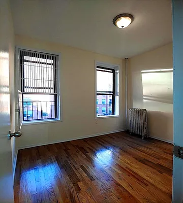 Rented by Moss Realty Company | media 10