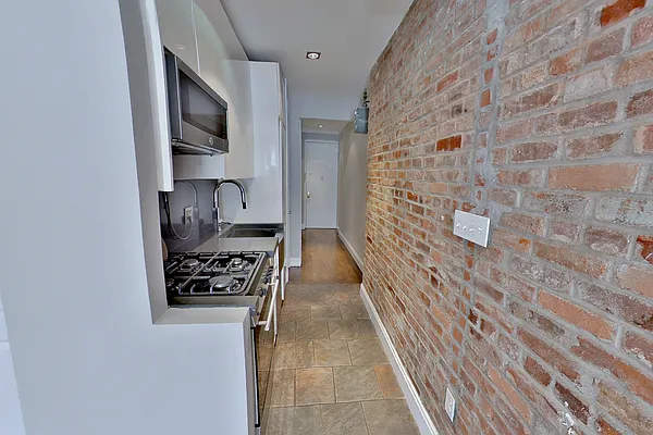 Rented by Centennial Properties NY | media 8