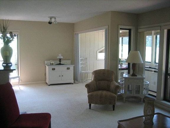 4th image of 17-19 Pine Valley Road