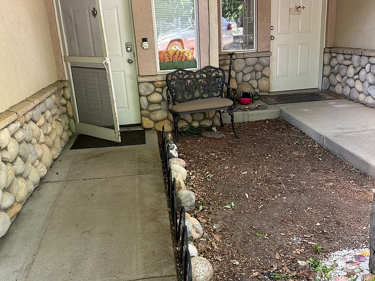 201 Jenkins Ranch Rd #C — Photo 27