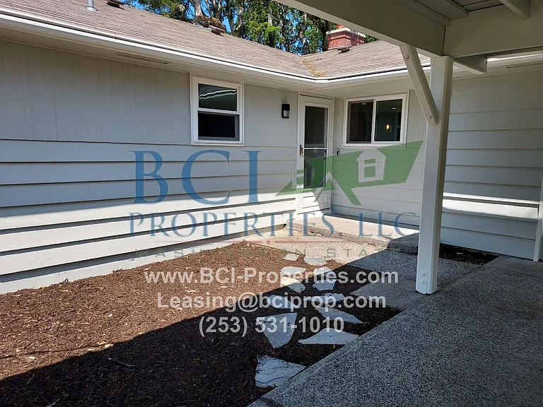 8811 Forest Ave SW — Photo 14
