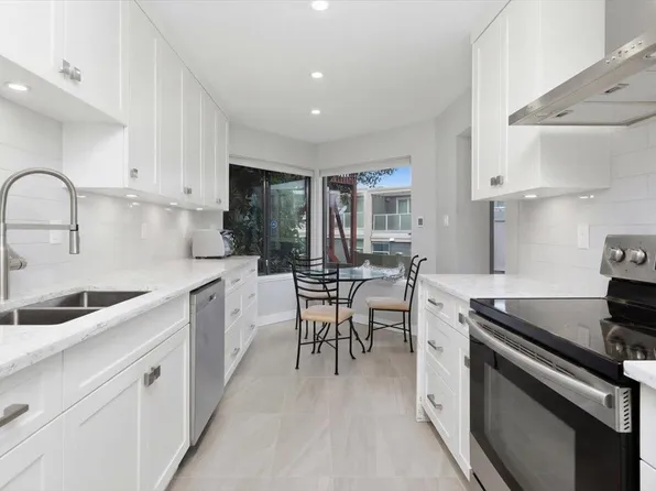 1005 W 7th Ave #101, Vancouver, BC V6H 1B2