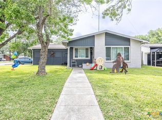 218 Houston St, Port Lavaca, TX 77979