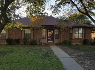 2423 Hollow Bnd, Mesquite, TX