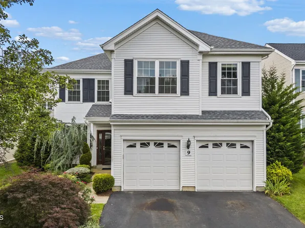 9 Inverness Drive, Manalapan, NJ 07726