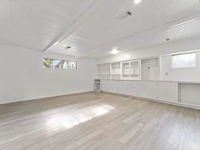 803 S 4th St — Photo 12