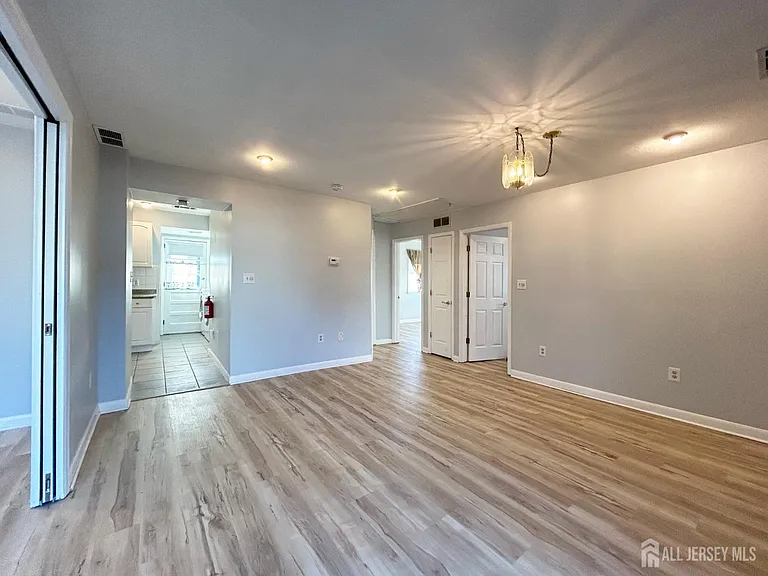 122 Vineyard Rd — Photo 7