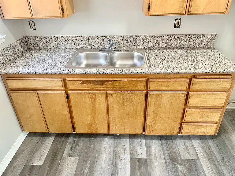 332 W Myers Ave — Photo 6
