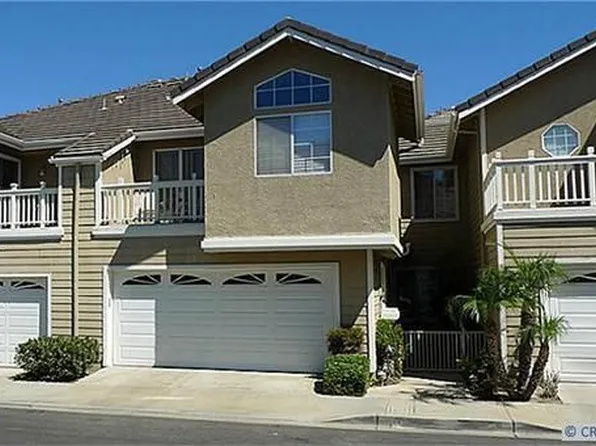 740 S Crown Pointe Dr #112, Anaheim, CA 92807