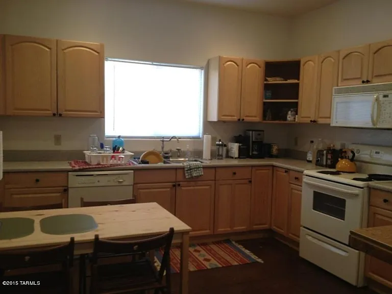 2401 E 6th St — Photo 5
