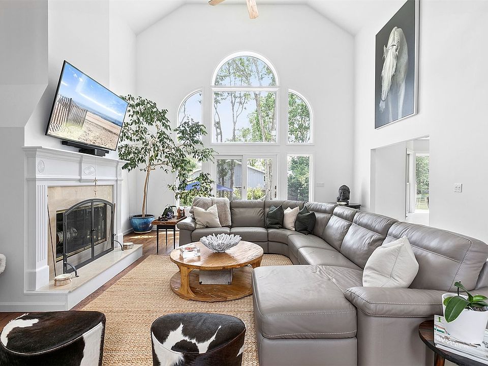 East Quogue, NY 11942 MLS 372567 Zillow