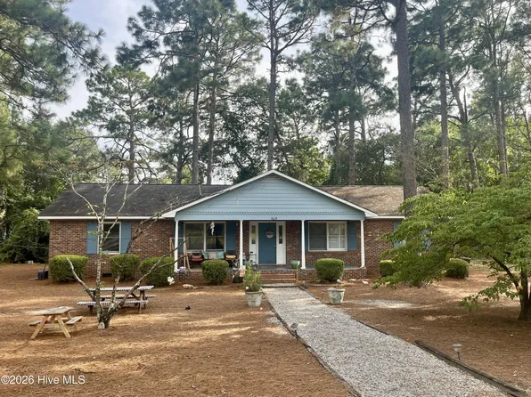 (undisclosed Address), Aberdeen, NC 28315