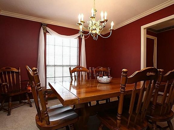 4th image of 12115 Oakcroft Dr