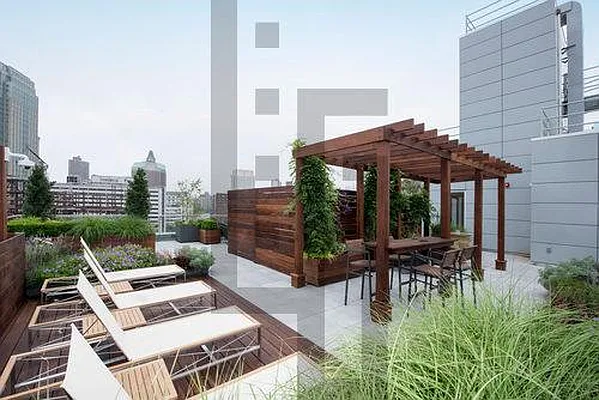 Rented by Loom Group | media 38